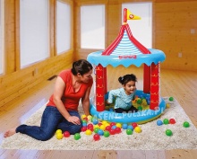 Brodzik z daszkiem Fisher Price 104 x 137 cm Bestway 93505